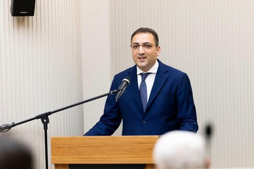İzmir'de Seferihisar ve Balçova Belediye başkanları gözaltına alındı