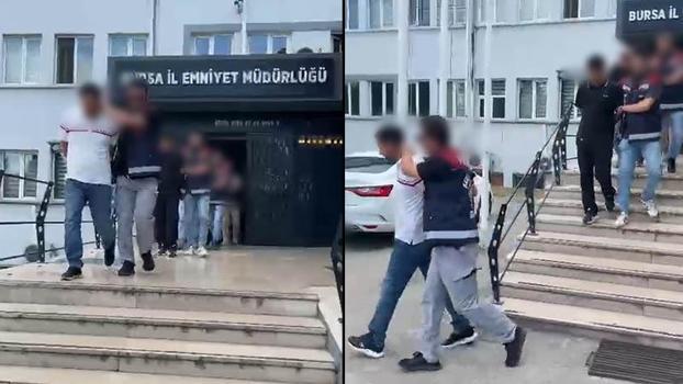 Polis, 'yüksek kazanç' ve 'burs' vaadiyle dolandırıcılık yapan şüphelileri, mağdurun arkadaşı gibi davranıp suçüstü yakaladı