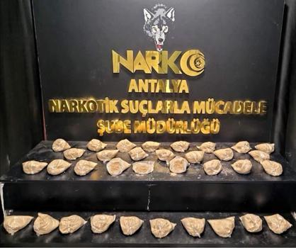 Durdurulan araçta 16 kilo eroin ele geçirildi