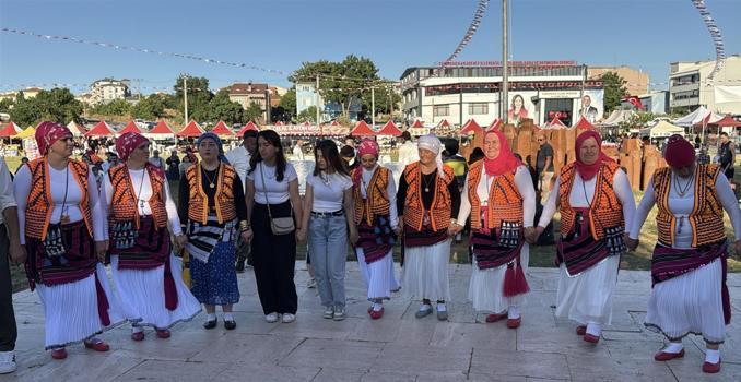 Tekirdağ'da Geleneksel Yayla Şenlikleri renkli görüntülerle başladı