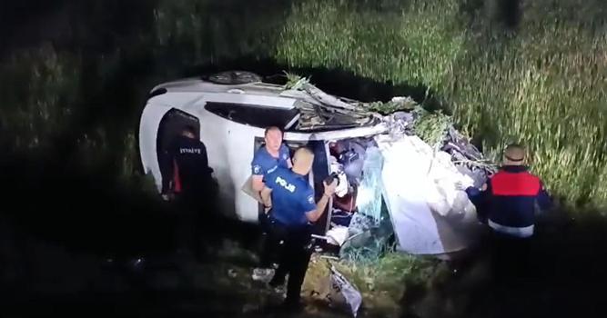 Ağrı’da iki otomobil çarpıştı; 4’ü ağır, 6 yaralı