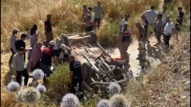 Şanlıurfa’da otomobil şarampole yuvarlandı; 1 ölü, 4 yaralı