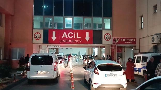 Evinin önünde beklerken, kavgada ateşlenen silahla başından vuruldu: 2 gözaltı