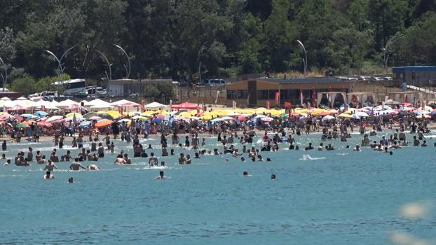 Şile'de bazı plajlarda denize girmek yasaklandı