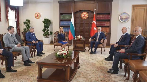 TBMM Başkanı Kurtulmuş, Bulgaristan Ulusal Meclisi Başkanı Dotsova ile görüştü