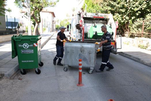 Akdeniz'de çöp konteynerleri yenileniyor