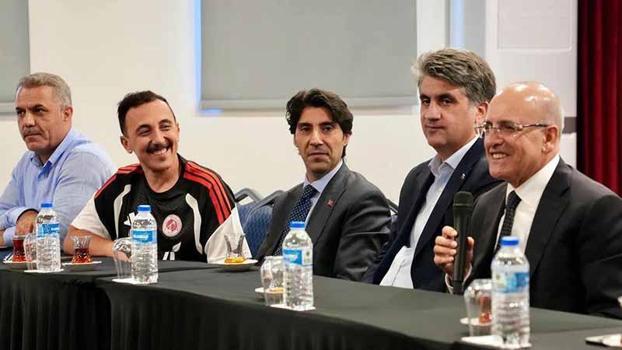 Bakan Şimşek, Batman Petrolspor kampını ziyaret etti