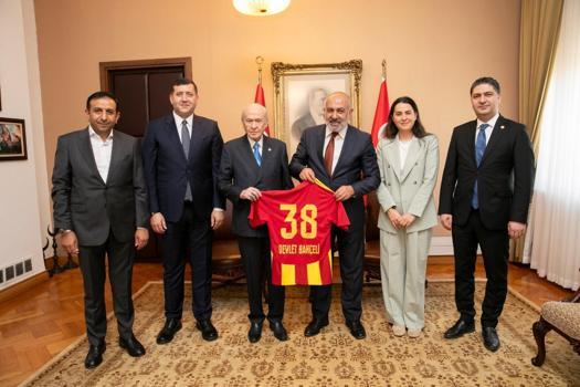 Kayserispor yönetiminden MHP Lideri Bahçeli’ye ziyaret