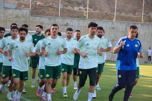 Esenler Erokspor Bolu'da kampa girdi