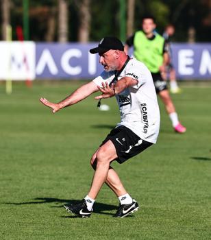 Beşiktaş günü çift antrenmanla tamamladı