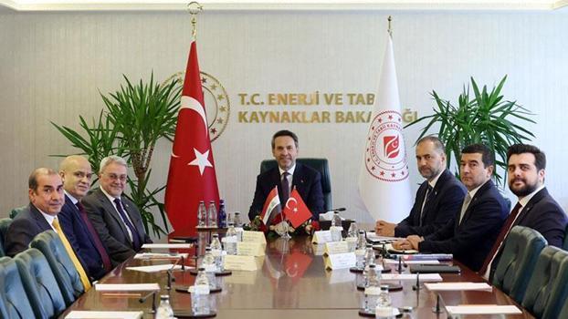Bakan Bayraktar, Iraklı bakan yardımcılarıyla görüştü