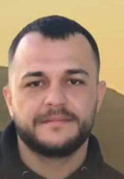 Bariyerlere çarpan motosikletin sürücüsü öldü; kaza kamerada