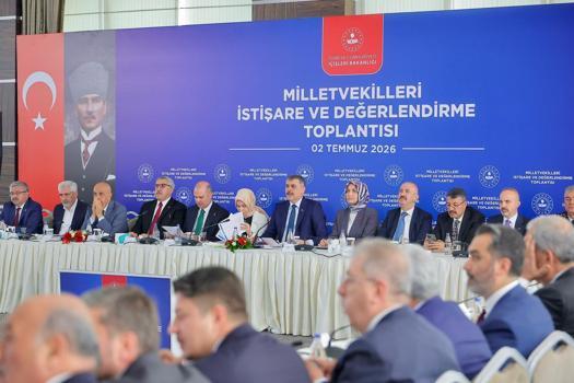 Bakan Çiftçi, AK Parti milletvekilleriyle bir araya geldi