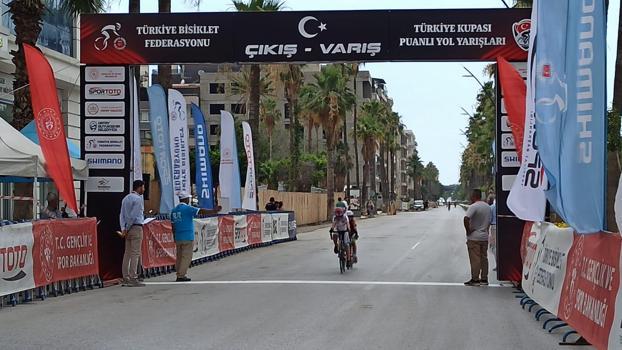 İskenderun'da Türkiye Kupası bisiklet yarışları başladı