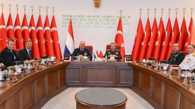 Genelkurmay Başkanı Bayraktaroğlu, Hollandalı mevkidaşı Eichelsheim ile görüştü