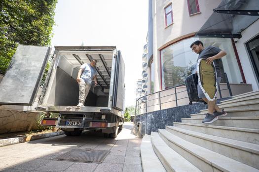 Öğrenciler büyükşehirle taşınıyor