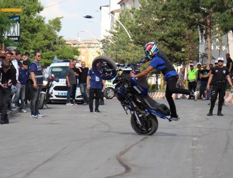 Enduro ve ATV Şampiyonası motor gösterisiyle başladı