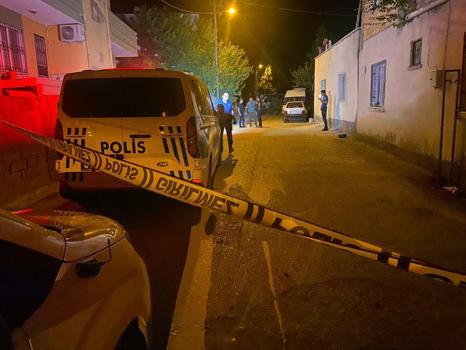 Adana'da silahlı kavga: 1'i ağır 4 yaralı