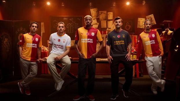 Galatasaray’ın yeni sezon formaları tanıtıldı
