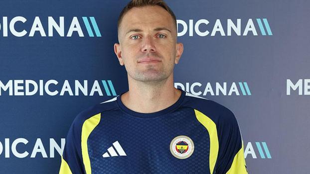 Fenerbahçe’nin milli futbolcularının yanı sıra Diego Carlos ve Nene Avusturya kampına katılacak