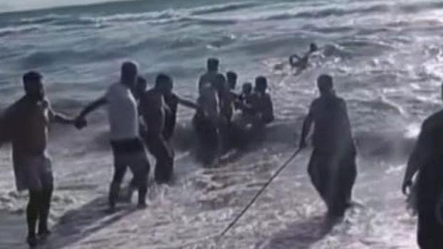 Kuşadası’nda denize giren 3 kişi boğuldu