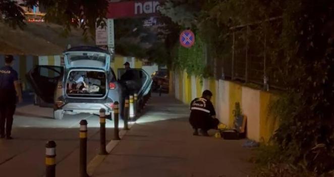 Beylikdüzü’nde denetim sırasında polis ile şüpheliler arasında arbede: 1 kişi silahla yaralandı