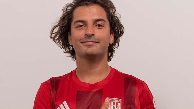 Dünya şampiyonu kürekçi Rahmi Kaan Karahan coşkuyla karşılandı