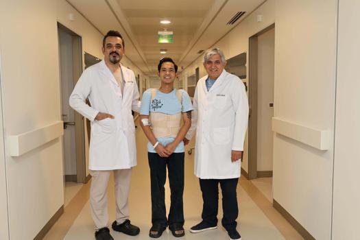 Endonezyalı denizci, İzmir'de sağlığına kavuştu