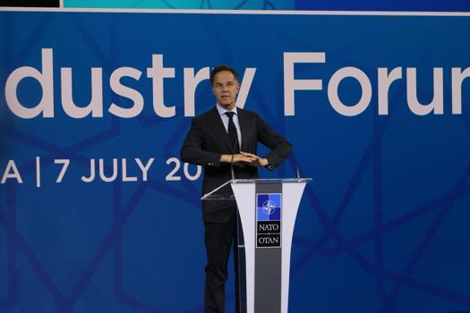 NATO Genel Sekreteri Rutte: Müttefiklerimiz Airbus'tan 12 adet A400 modeli uçak alacak