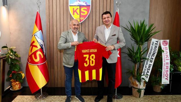 Saadet Partisi Genel Başkanı Arıkan'dan Kayserispor'a ziyaret