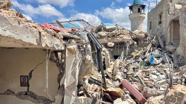 İsrail'in Lübnan'a saldırılarında hayatını kaybedenlerin sayısı 4 bin 320'ye yükseldi