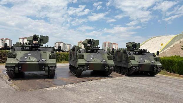 3 adet E-ZPT, Mehmetçik'e teslim edildi