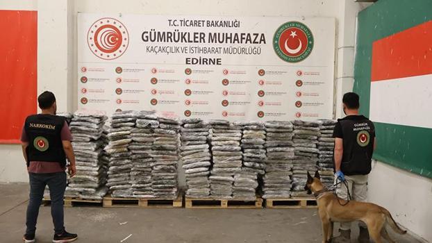 Kapıkule'de 1 ton 153 kilo uyuşturucu ele geçirildi
