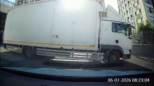 Beylikdüzü’nde yol verme tartışmasına otomobilden inen yolcuya 180 bin lira ceza
