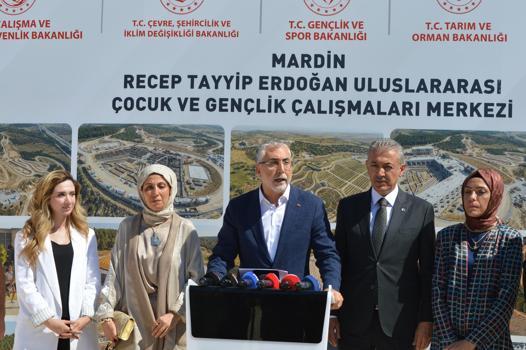 Bakan Işıkhan: Türkiye Yüzyılı'nın en güçlü sermayesi, iyi yetişmiş gençler olacaktır