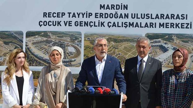 Bakan Işıkhan: Türkiye Yüzyılı'nın en güçlü sermayesi, iyi yetişmiş gençler olacaktır