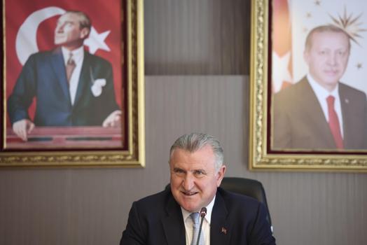 Bakan Bak, özel sporcular ile bir araya geldi