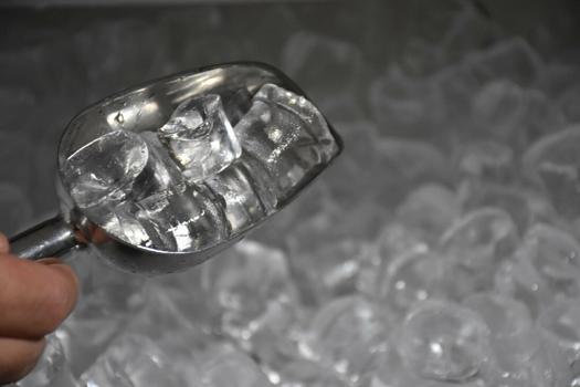 'Hijyenik olmayan buz, gıda zehirlenmesine neden olabilir'