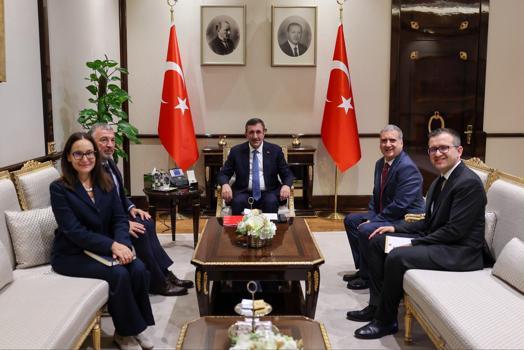 Cevdet Yılmaz: Dünya Bankası Türkiye direktörleri ile görüştü