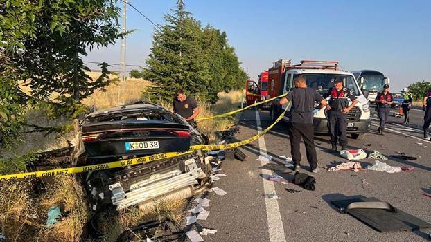 Gurbetçi ailenin otomobili takla attı: 3 ölü, 1 yaralı