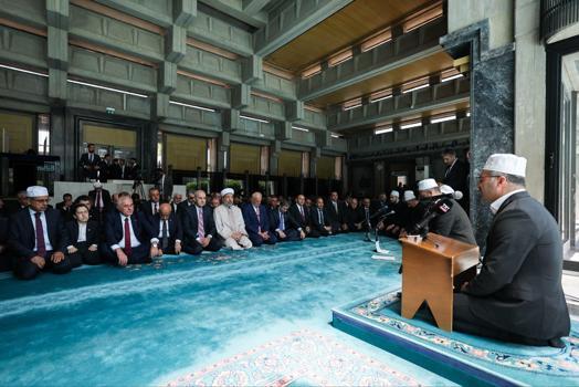 TBMM Başkanı Kurtulmuş: 15 Temmuz ihanetini asla unutmadık