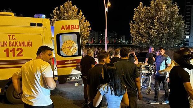 Bisikletiyle yolun karşısına geçerken taksinin çarptığı kadın yaralandı