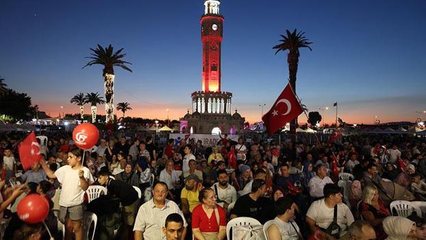 İzmir’de ‘15 Temmuz’ anma etkinliği