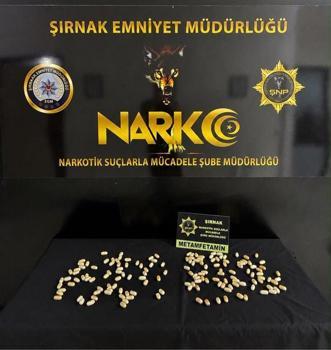Midelerinde uyuşturucu taşıyan 2 İranlı yakalandı