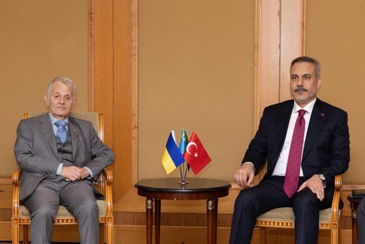 Bakan Fidan, Kırım Tatar halkının milli lideri  Kırımoğlu ile görüştü