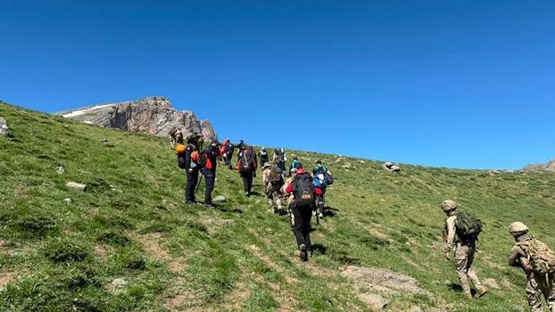 Cilo Sat Dağı'nda kaybolan dağcıyı arama çalışmaları 3'üncü gününde
