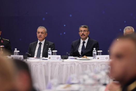 Mardin'de ‘Narkotik suçlarla mücadele bölge değerlendirme toplantısı’ yapıldı