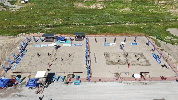 Erciyes’te plaj voleybolu heyecanı yaşandı