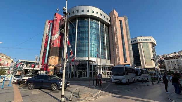 İzmit Belediye Başkanı ile eşi gözaltına alındı