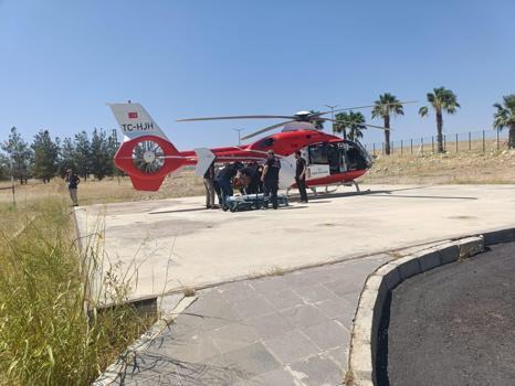 Şırnak’ta kazada yaralanan kişi, ambulans uçakla Şanlıurfa’ya sevk edildi